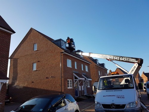 Cherry picker for hire - picker, all